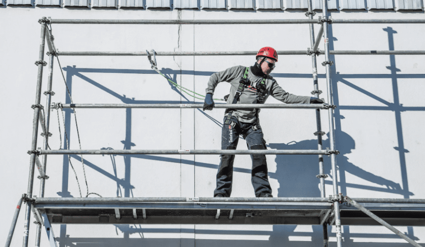 Испытания строительных лесов и подмостей